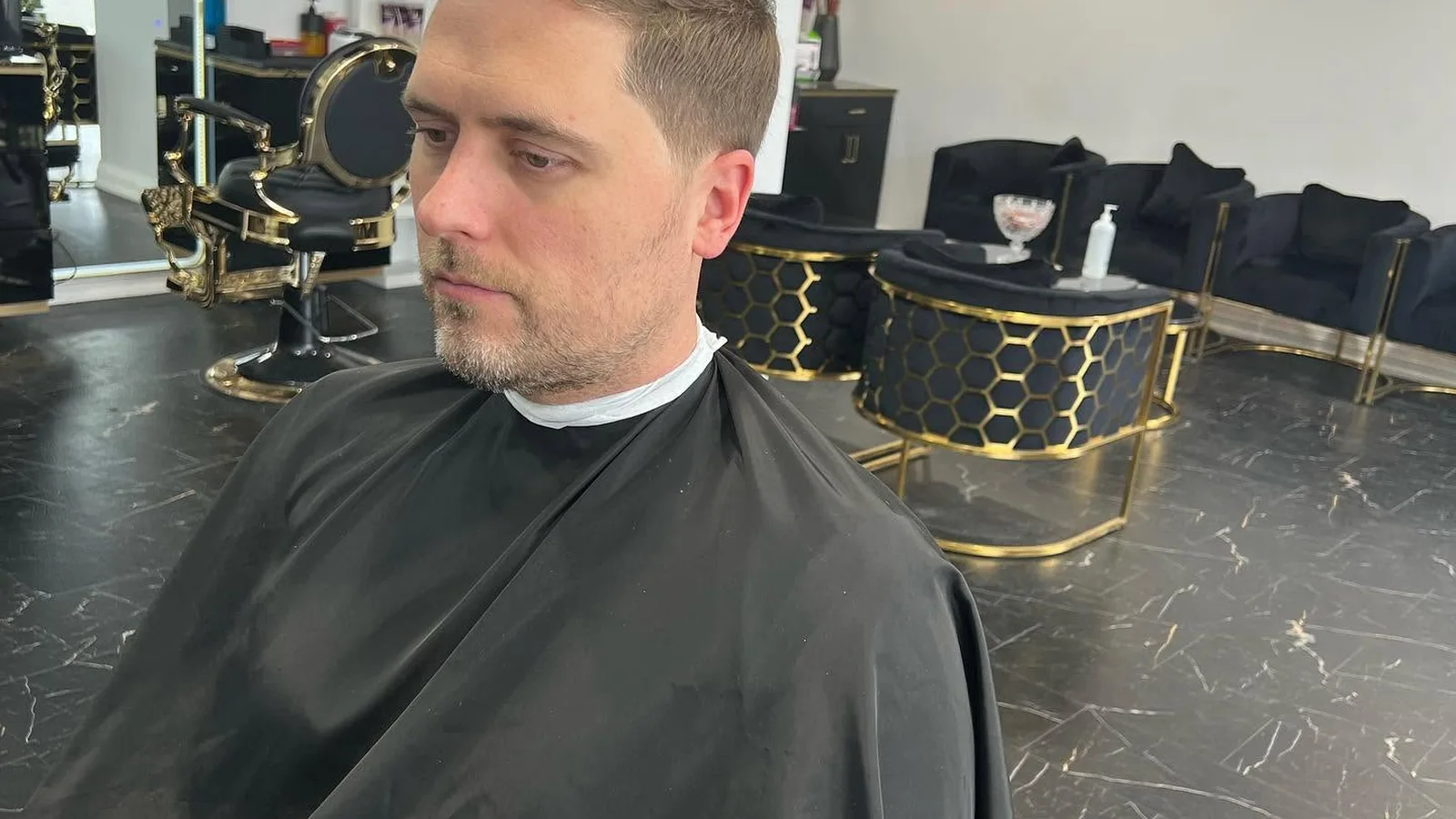Man with a fresh textured men's haircut in Oakville